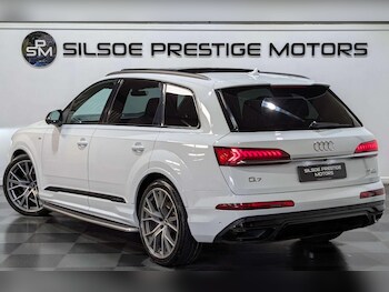 Used Audi Q7 2021 for sale - 76731105: Photo