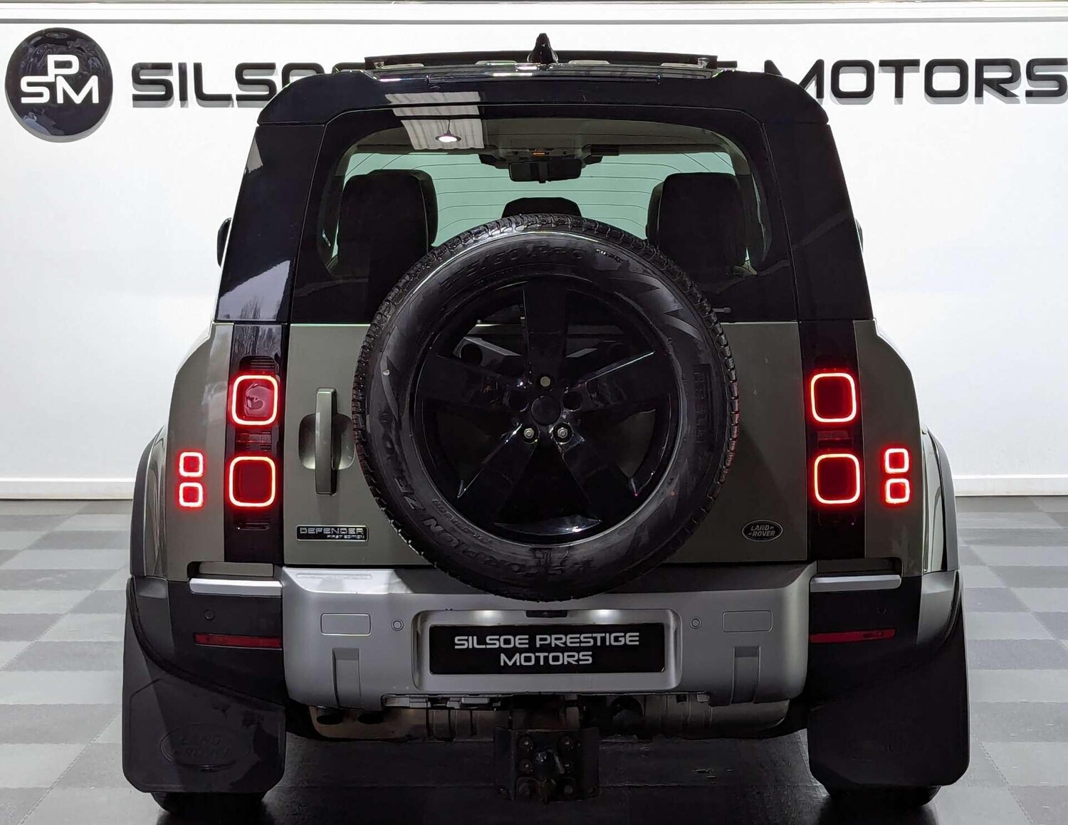 Used Land Rover Defender 2020 for sale - 77573796: Photo 11