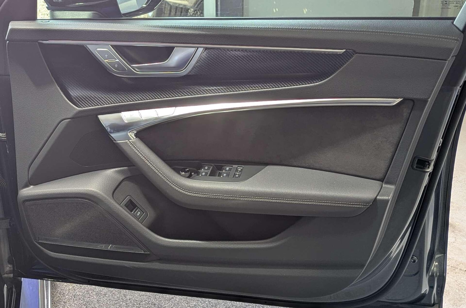 Used Audi RS6 2020 for sale - 77040013: Photo 17