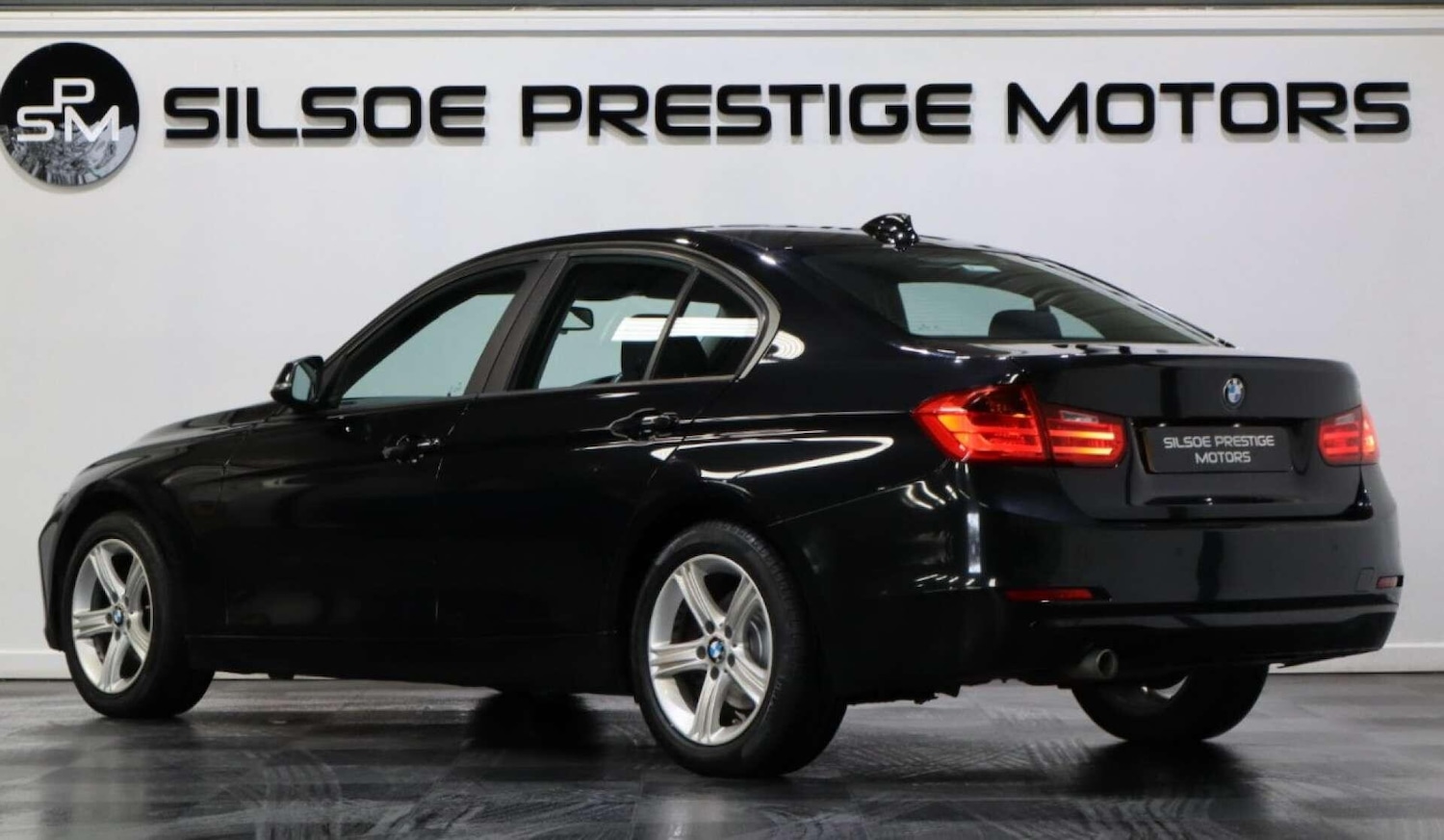 Used BMW 3 Series 2014 for sale - 77982426: Photo 2