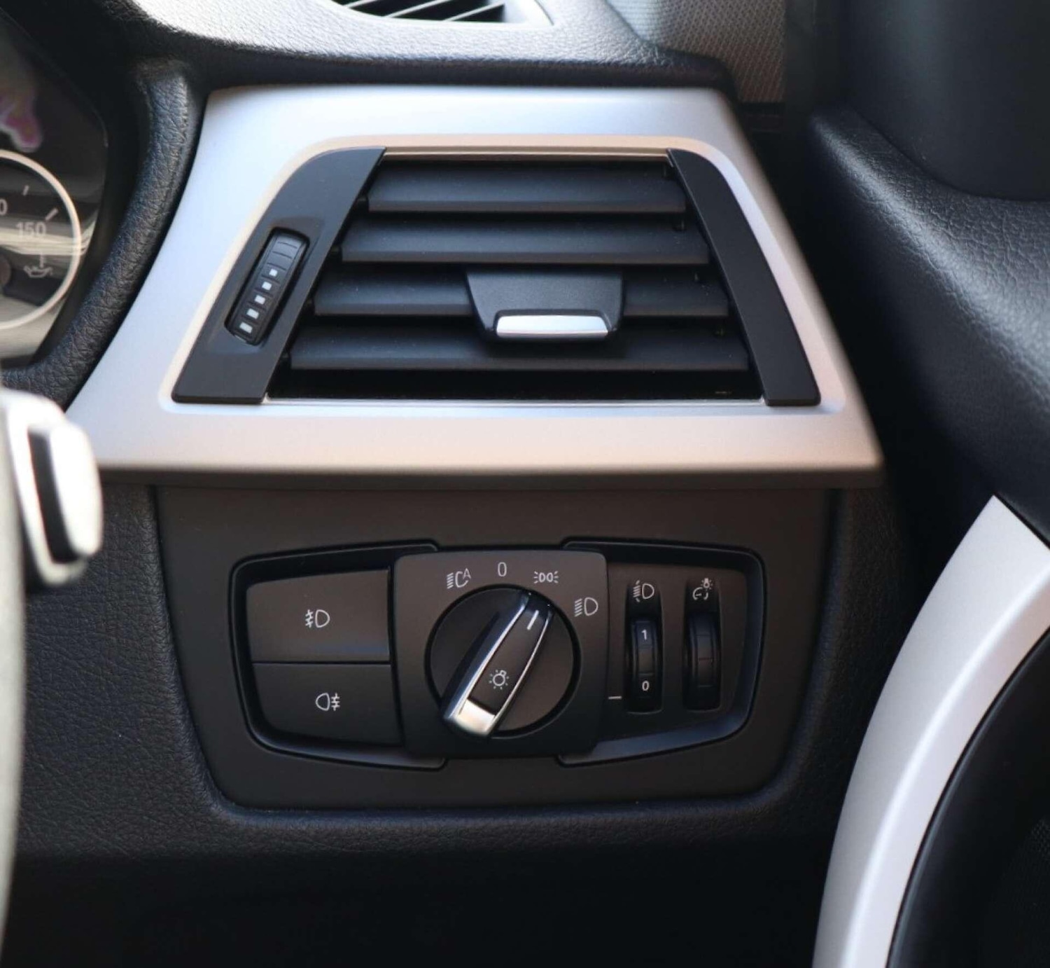 Used BMW 3 Series 2014 for sale - 77982426: Photo 39