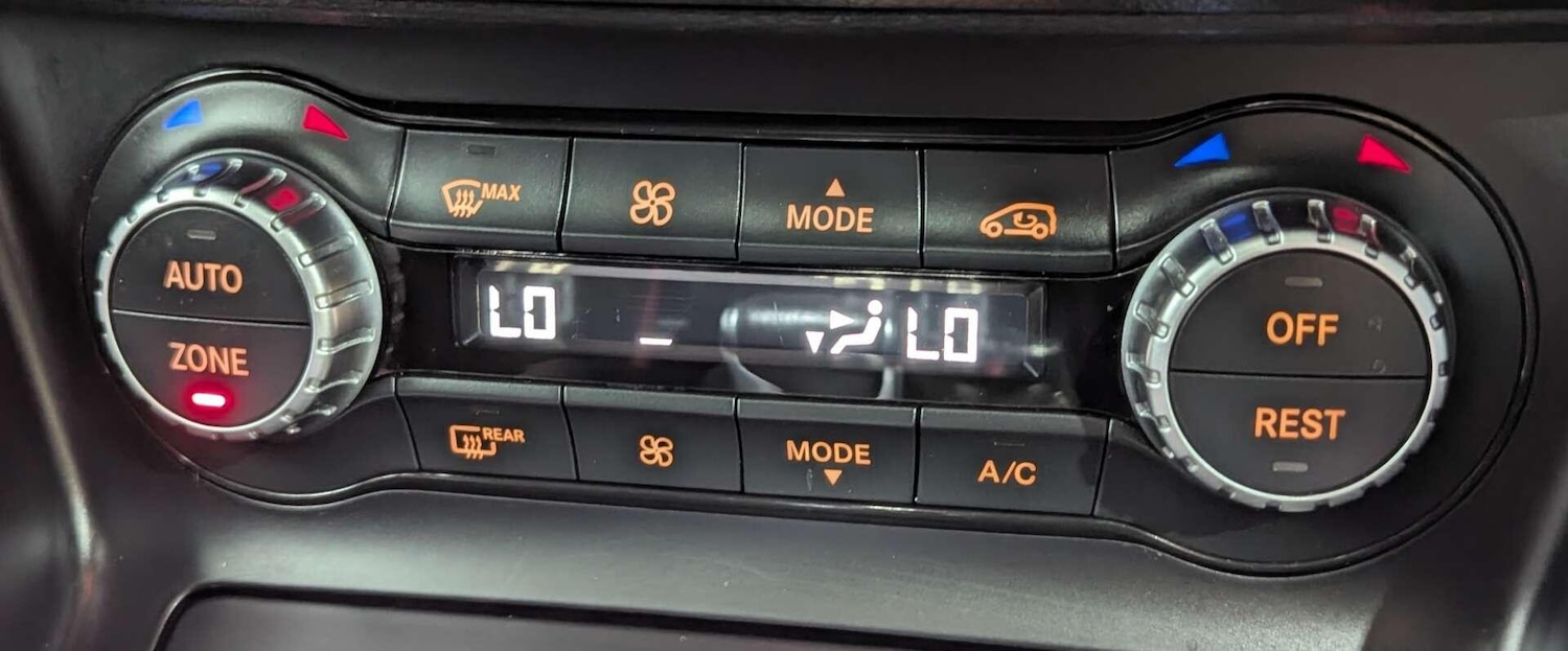 Used Mercedes-Benz CLA for sale - 77040399: Photo 39