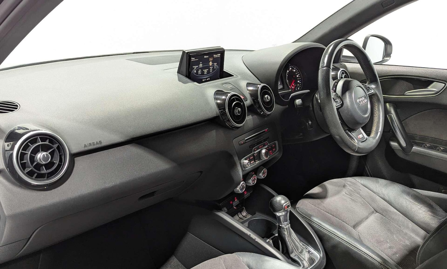 Used Audi A1 2015 for sale - 77040306: Photo 23