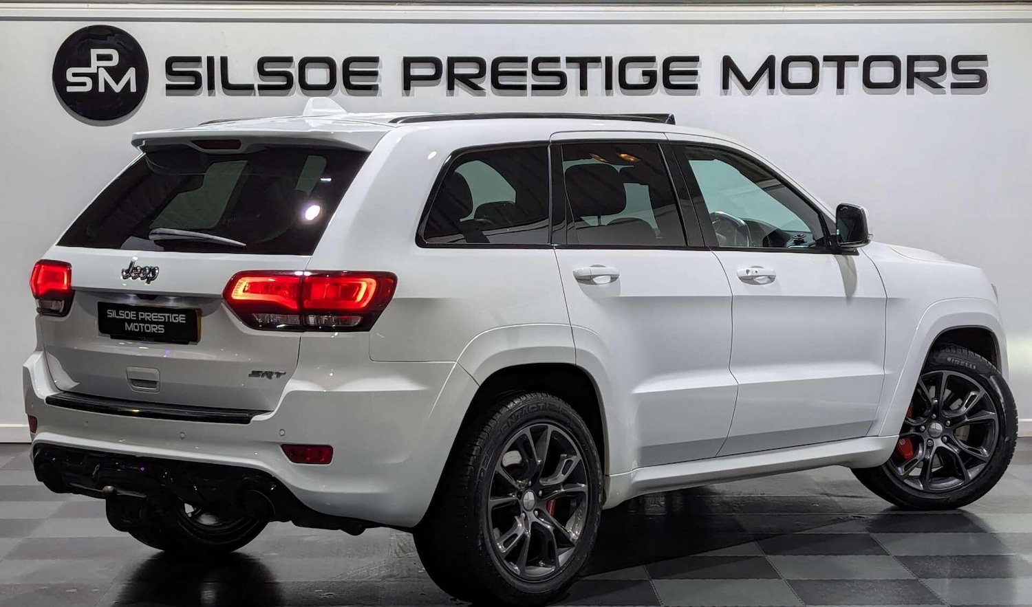 Used Jeep Grand Cherokee 2017 for sale - 76925945: Photo 14