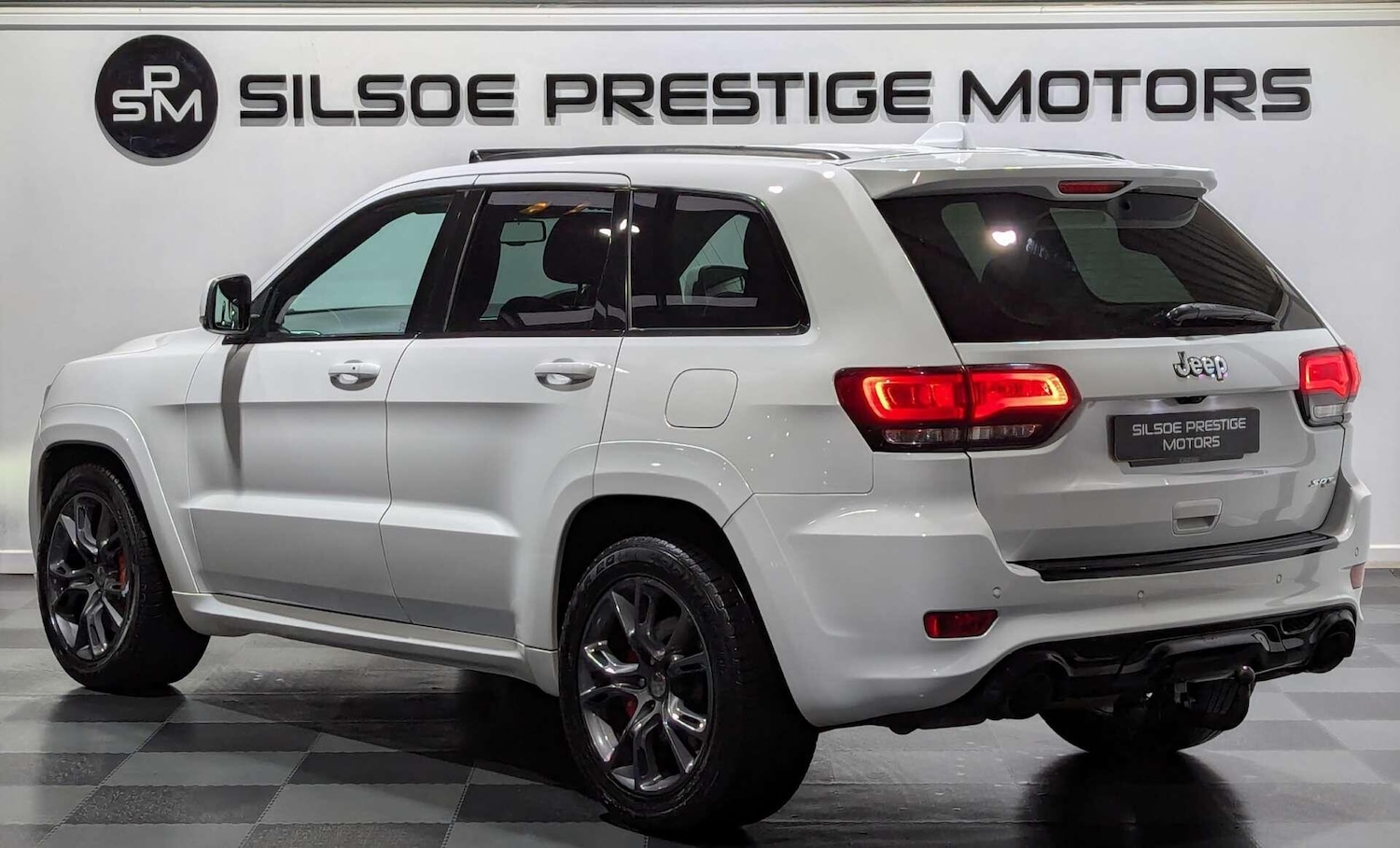 Used Jeep Grand Cherokee 2017 for sale - 76925945: Photo 9