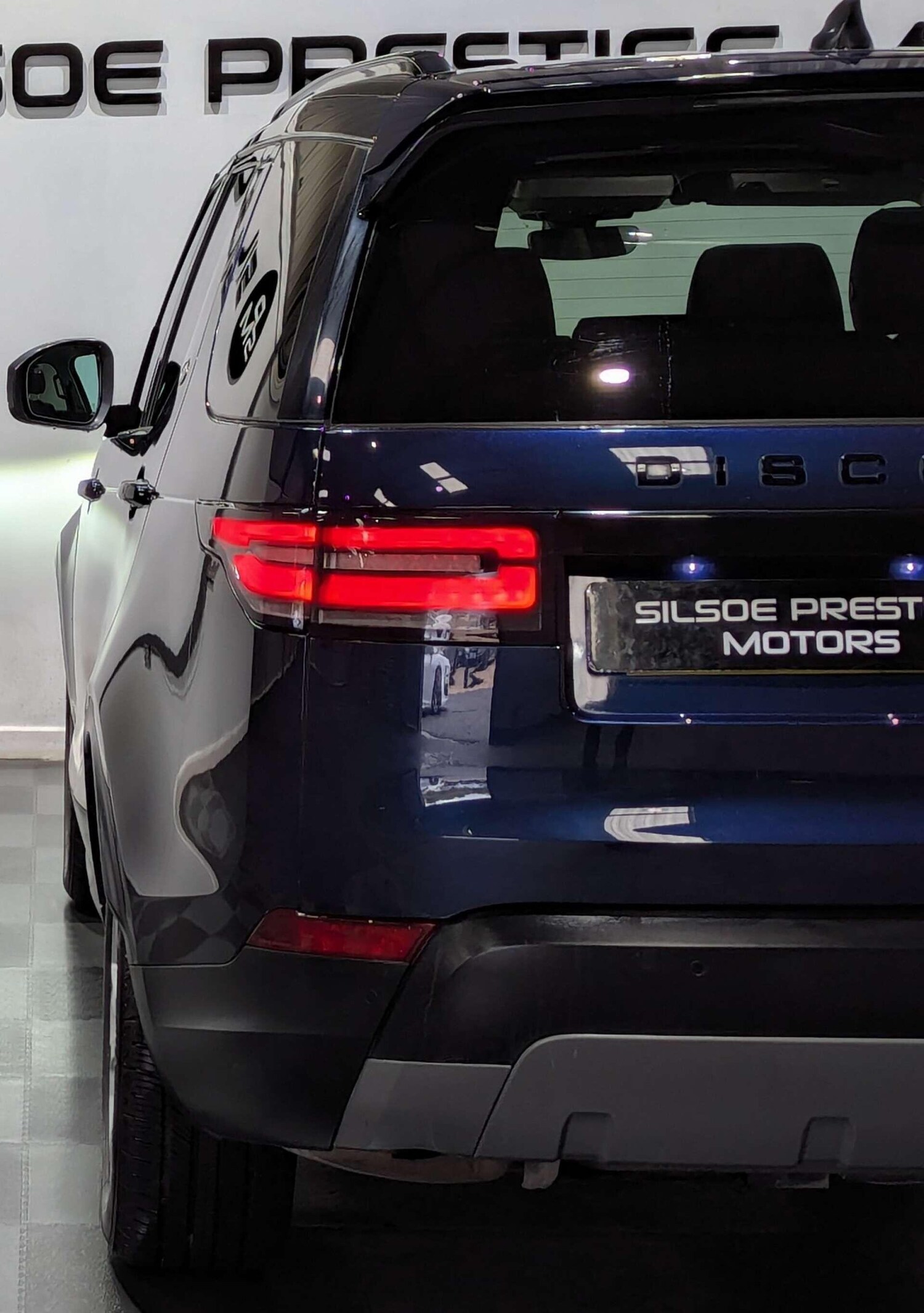 Used Land Rover Discovery 2018 for sale - 76731101: Photo 11