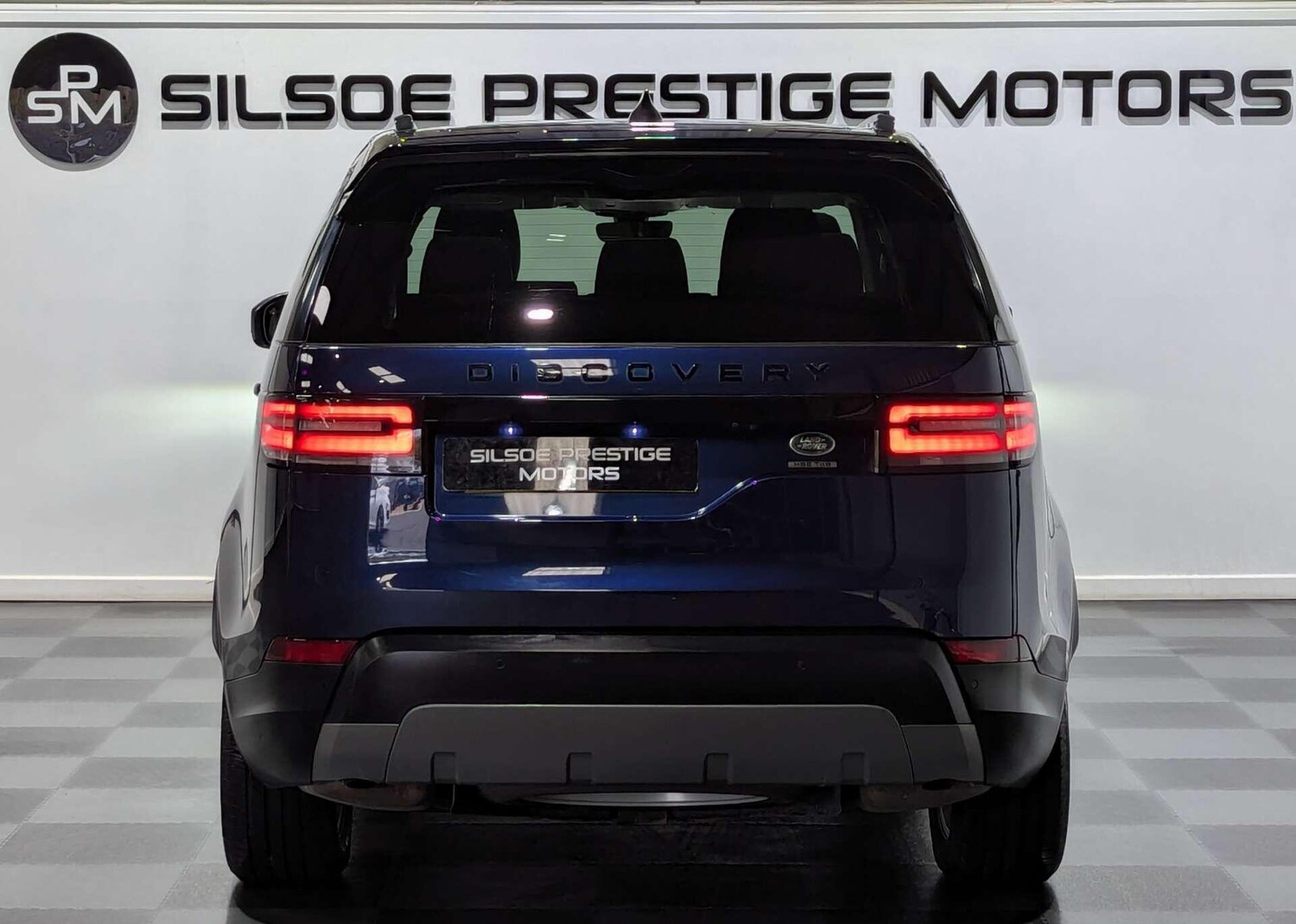 Used Land Rover Discovery 2018 for sale - 76731101: Photo 12