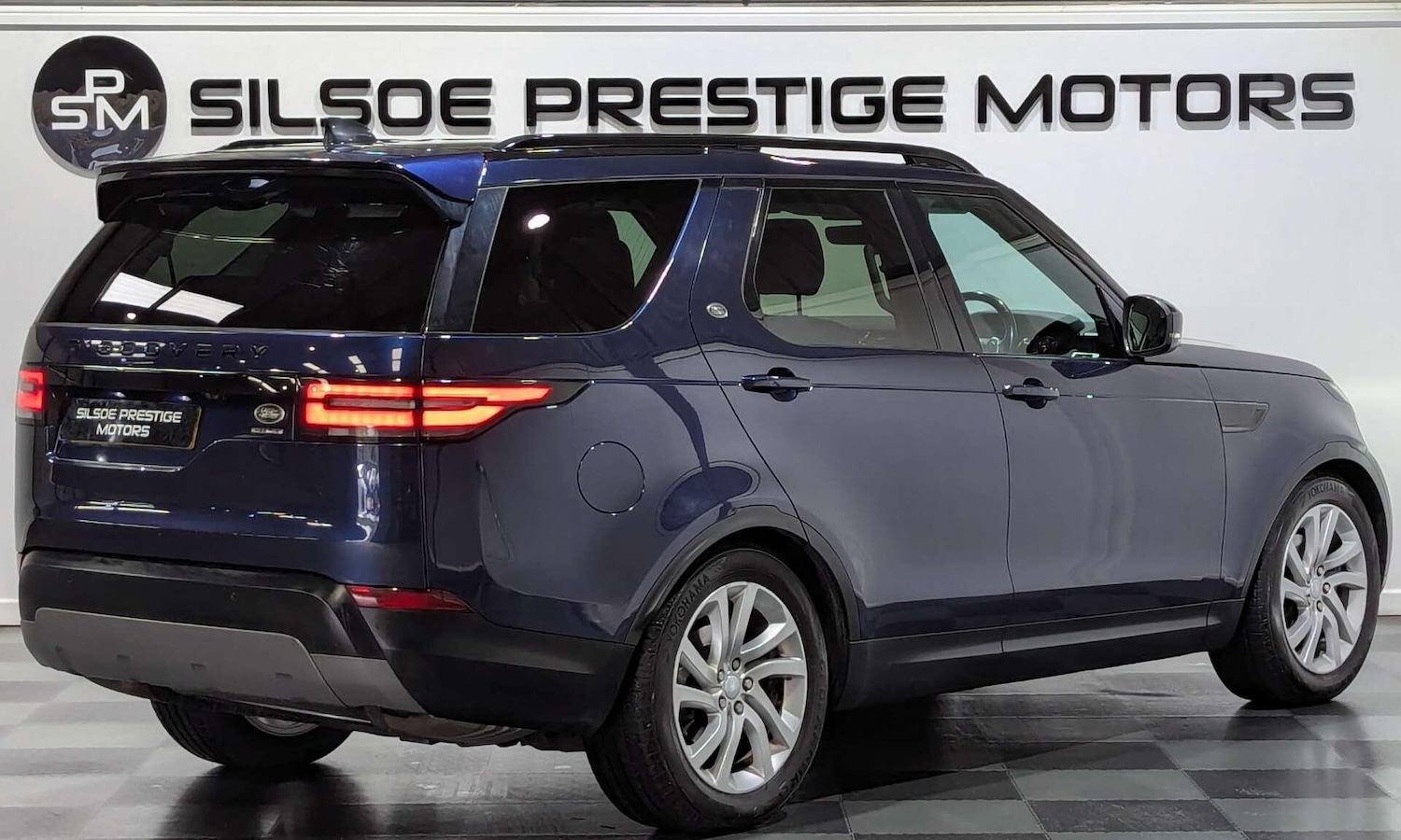 Used Land Rover Discovery 2018 for sale - 76731101: Photo 14