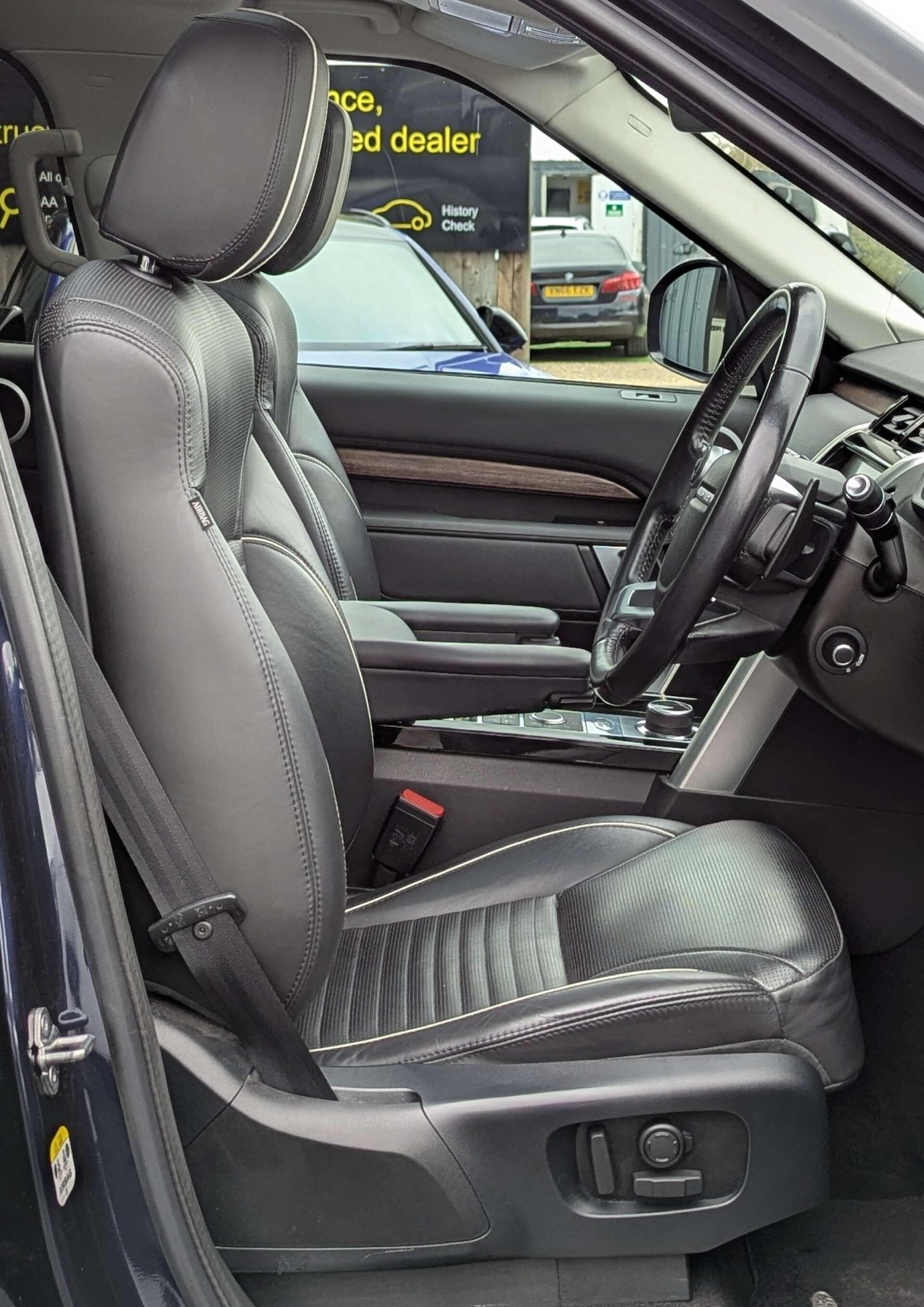 Used Land Rover Discovery 2018 for sale - 76731101: Photo 20