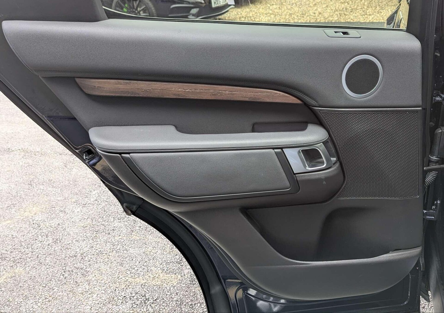 Used Land Rover Discovery 2018 for sale - 76731101: Photo 28