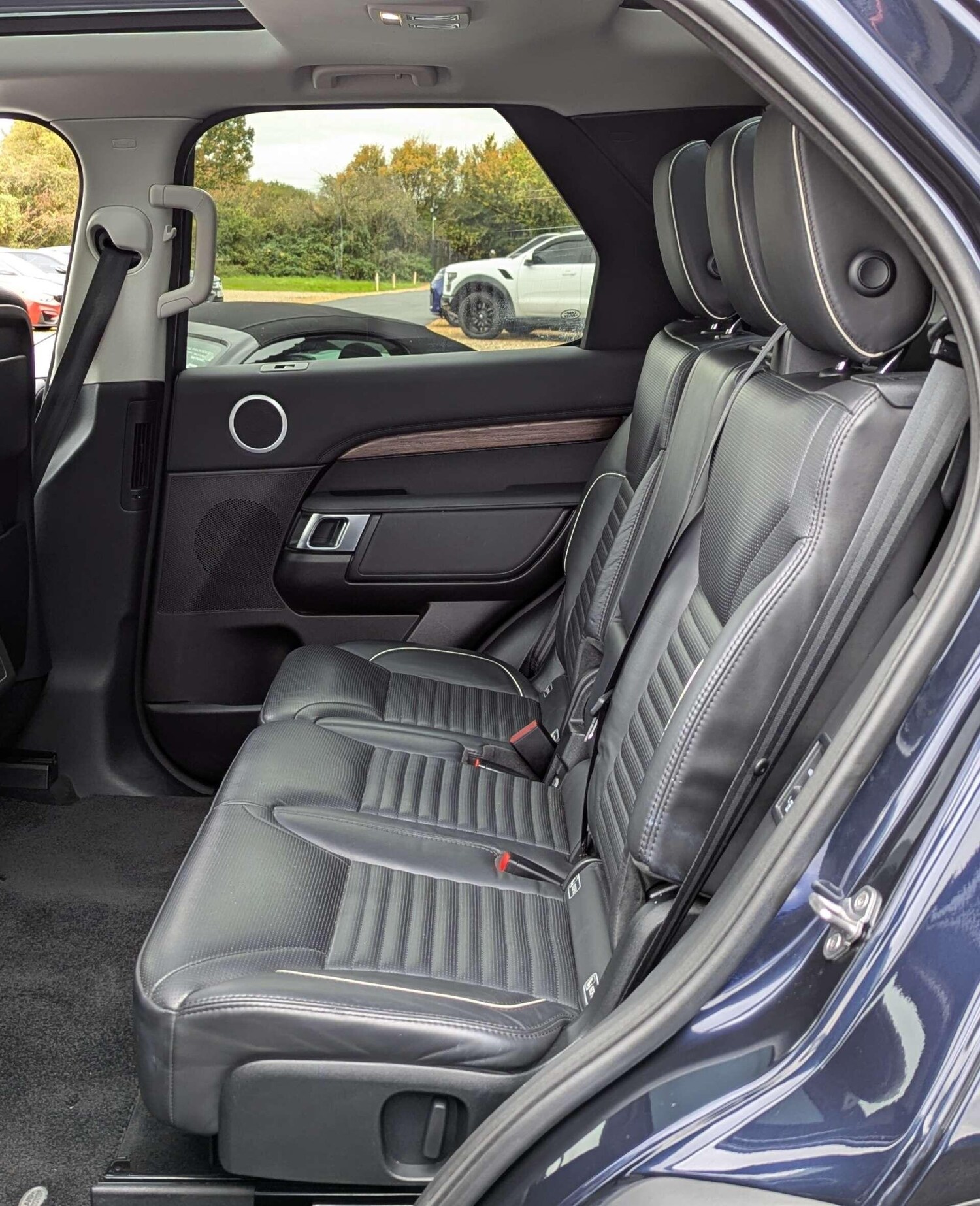 Used Land Rover Discovery 2018 for sale - 76731101: Photo 29