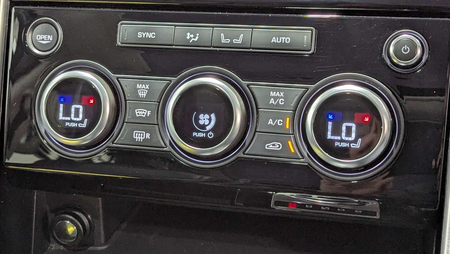 Used Land Rover Discovery 2018 for sale - 76731101: Photo 39