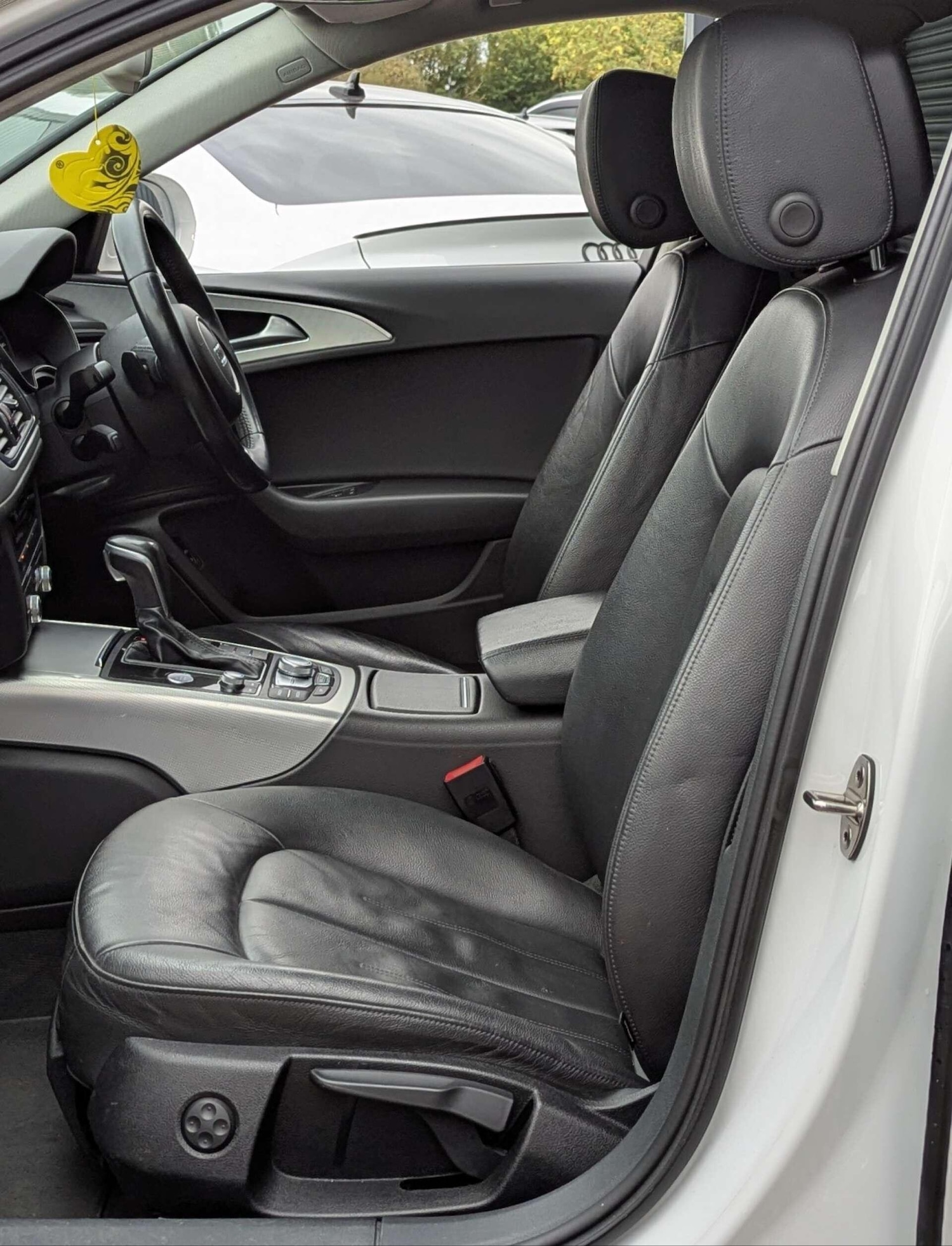 Used Audi A6 for sale - 76728774: Photo 21