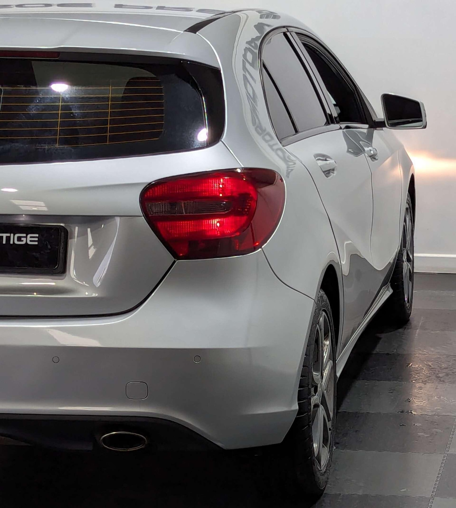 Used Mercedes-Benz A-Class 2013 for sale - 76887209: Photo 10