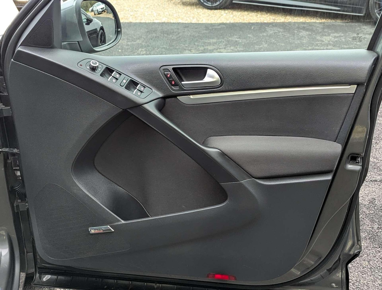 Used Volkswagen Tiguan for sale - 77053933: Photo 15