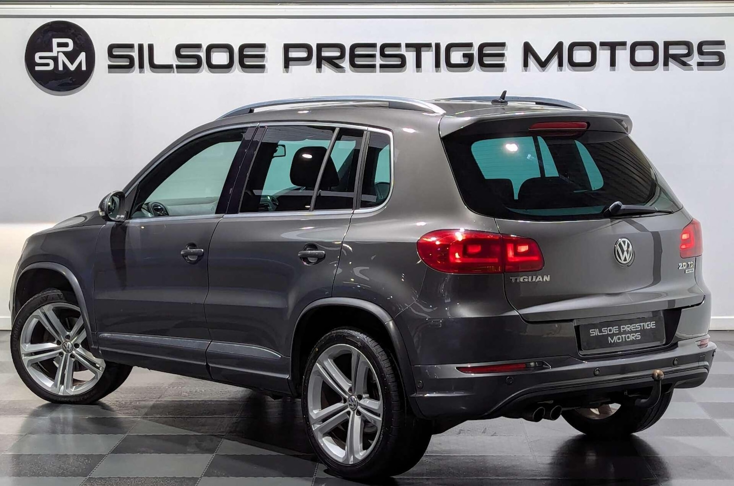 Used Volkswagen Tiguan for sale - 77053933: Photo 2