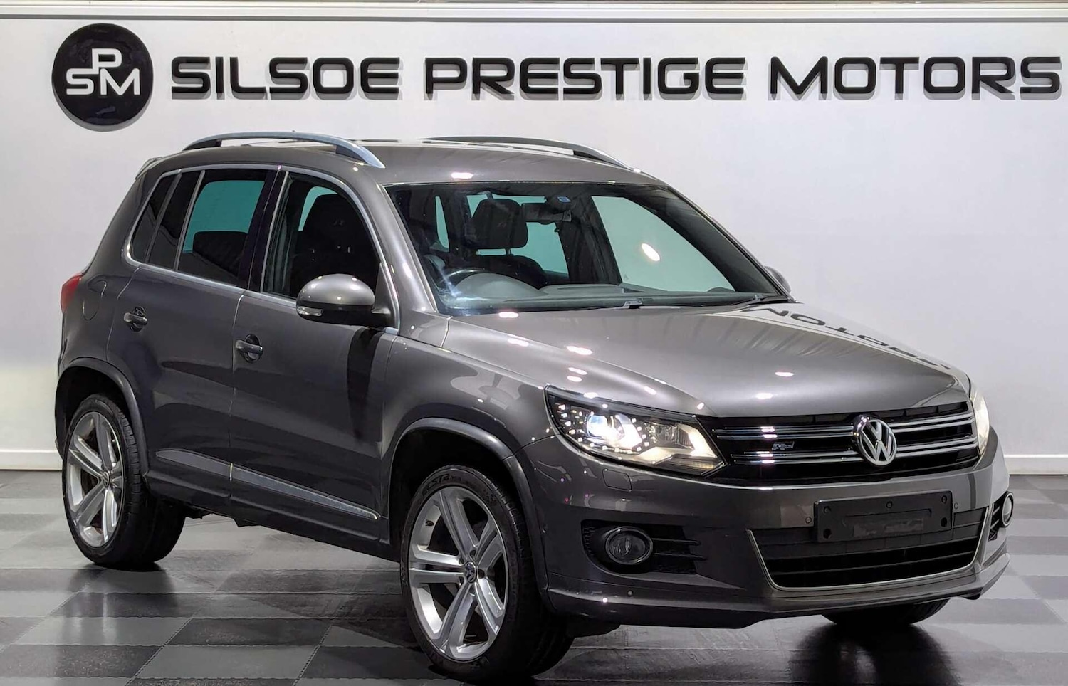 Used Volkswagen Tiguan for sale - 77053933: Photo 3