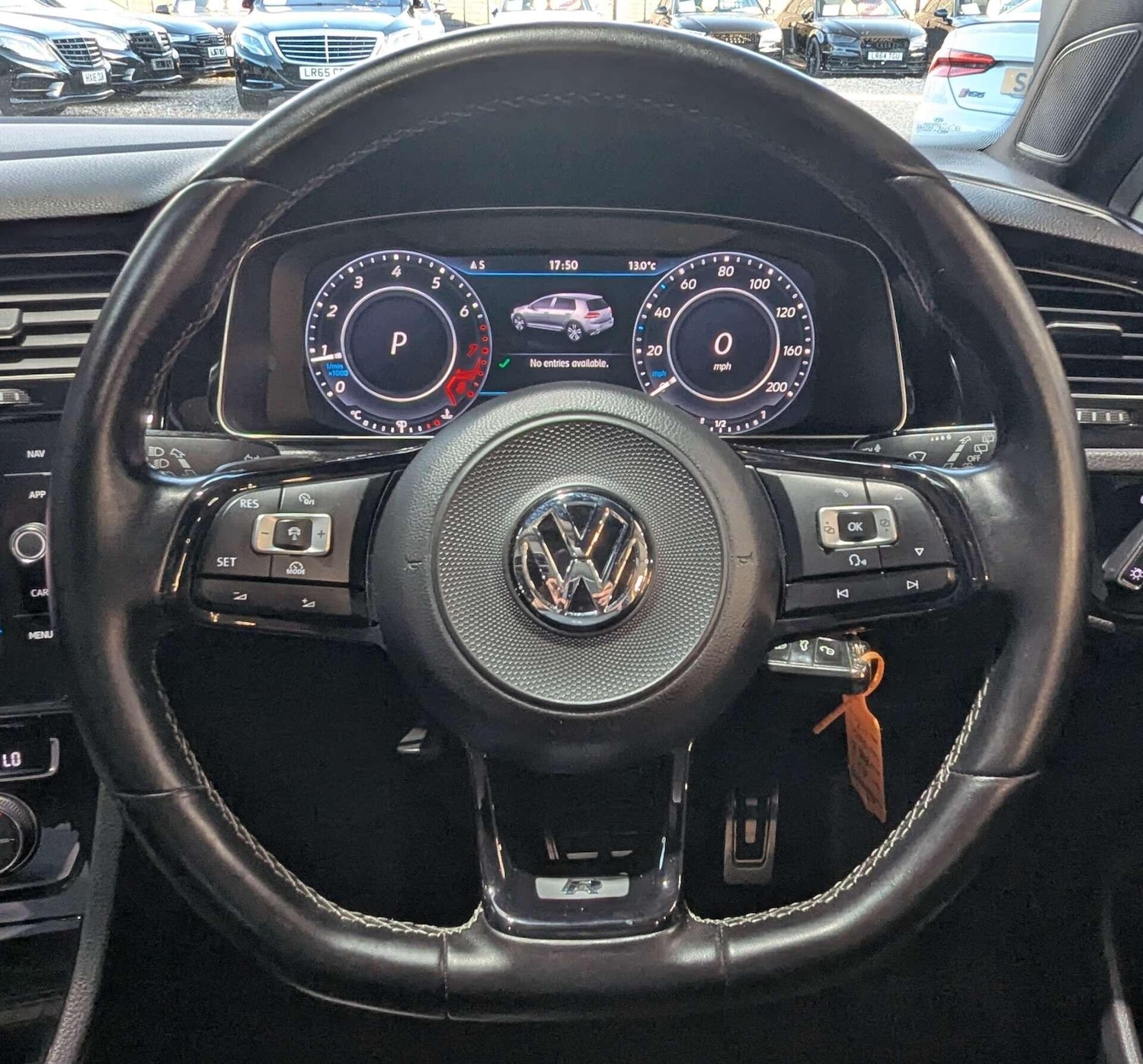 Used Volkswagen Golf 2017 for sale - 77039687: Photo 31