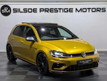 Used Volkswagen Golf 2017 for sale - 77039687: Photo