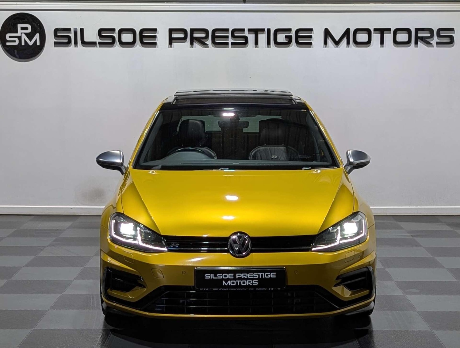 Used Volkswagen Golf 2017 for sale - 77039687: Photo 4