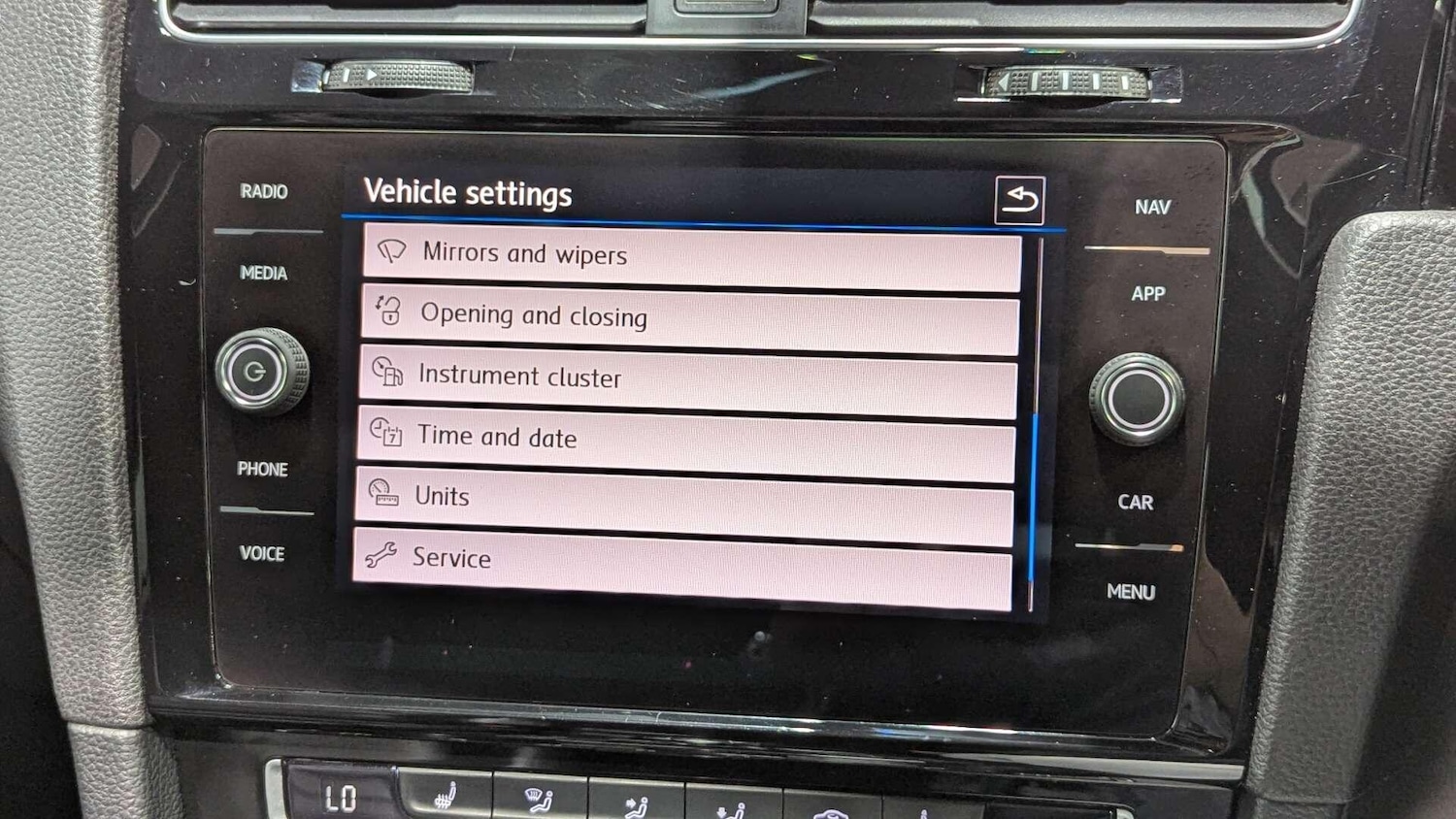 Used Volkswagen Golf 2017 for sale - 77039687: Photo 43