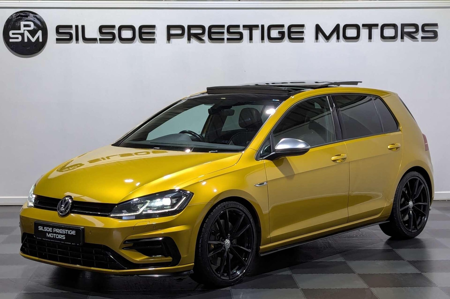 Used Volkswagen Golf 2017 for sale - 77039687: Photo 5