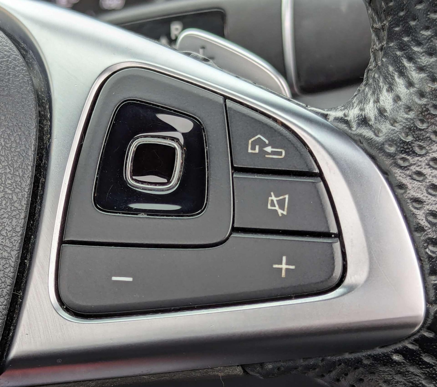 Used Mercedes-Benz E Class 2018 for sale - 77838959: Photo 40