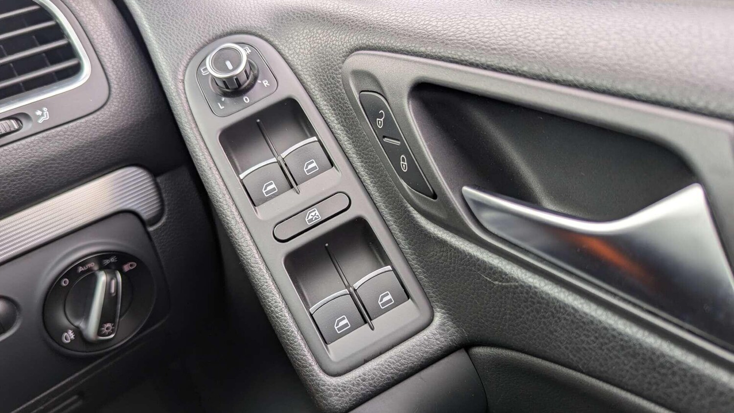 Used Volkswagen Golf 2012 for sale - 77839874: Photo 57