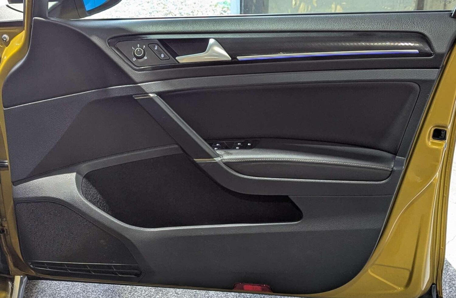 Used Volkswagen Golf 2017 for sale - 77574399: Photo 16