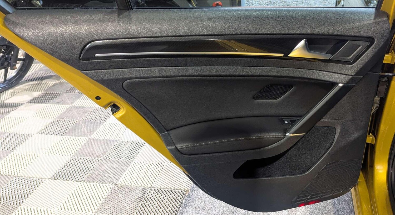 Used Volkswagen Golf 2017 for sale - 77574399: Photo 25