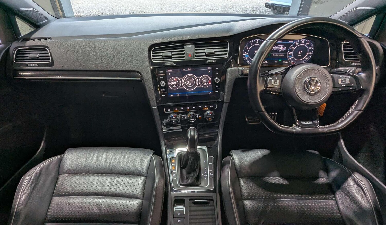 Used Volkswagen Golf 2017 for sale - 77574399: Photo 29