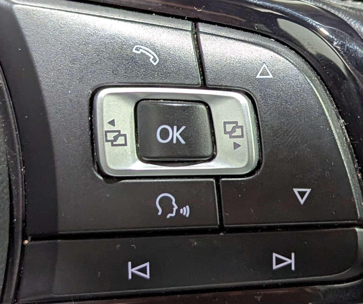 Used Volkswagen Golf 2017 for sale - 77574399: Photo 32