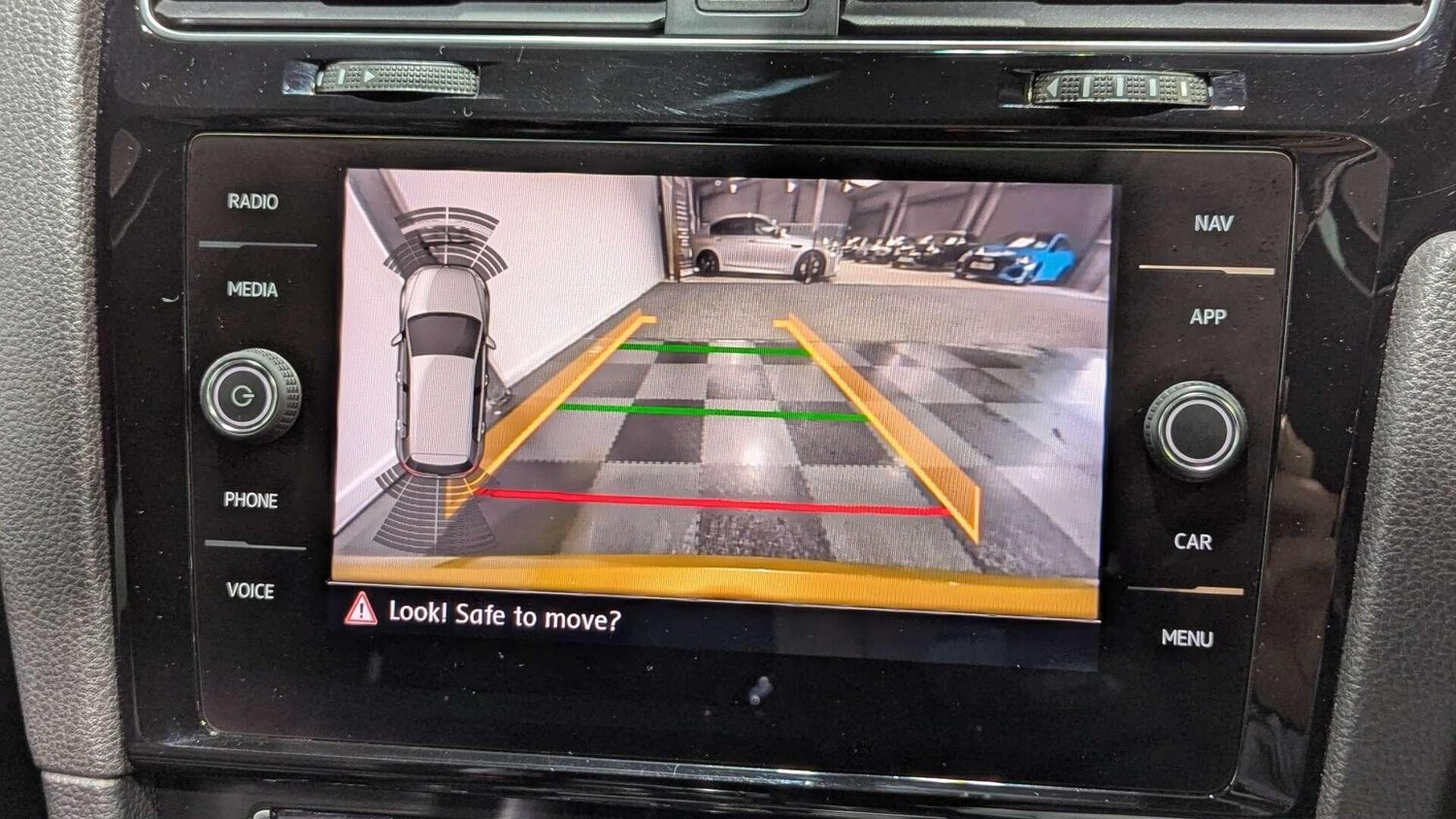 Used Volkswagen Golf 2017 for sale - 77574399: Photo 36