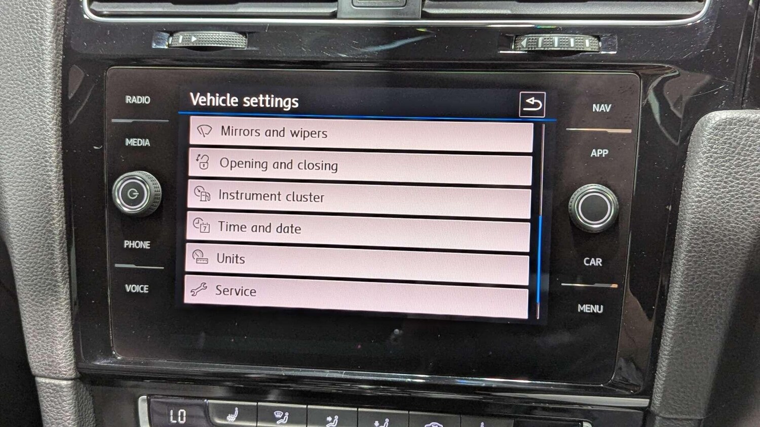 Used Volkswagen Golf 2017 for sale - 77574399: Photo 43