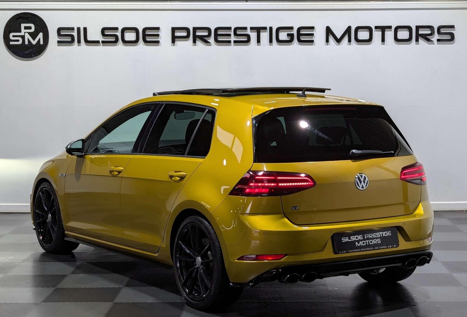 Used Volkswagen Golf 2017 for sale - 77574399: Photo 9