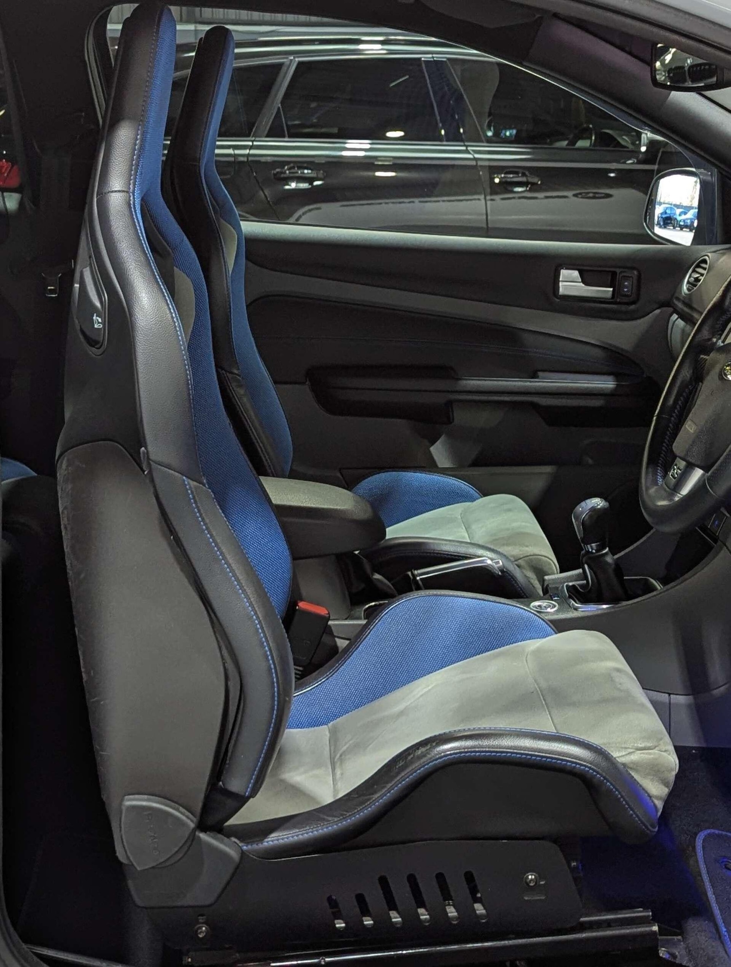 Used Ford Focus 2010 for sale - 77040683: Photo 21