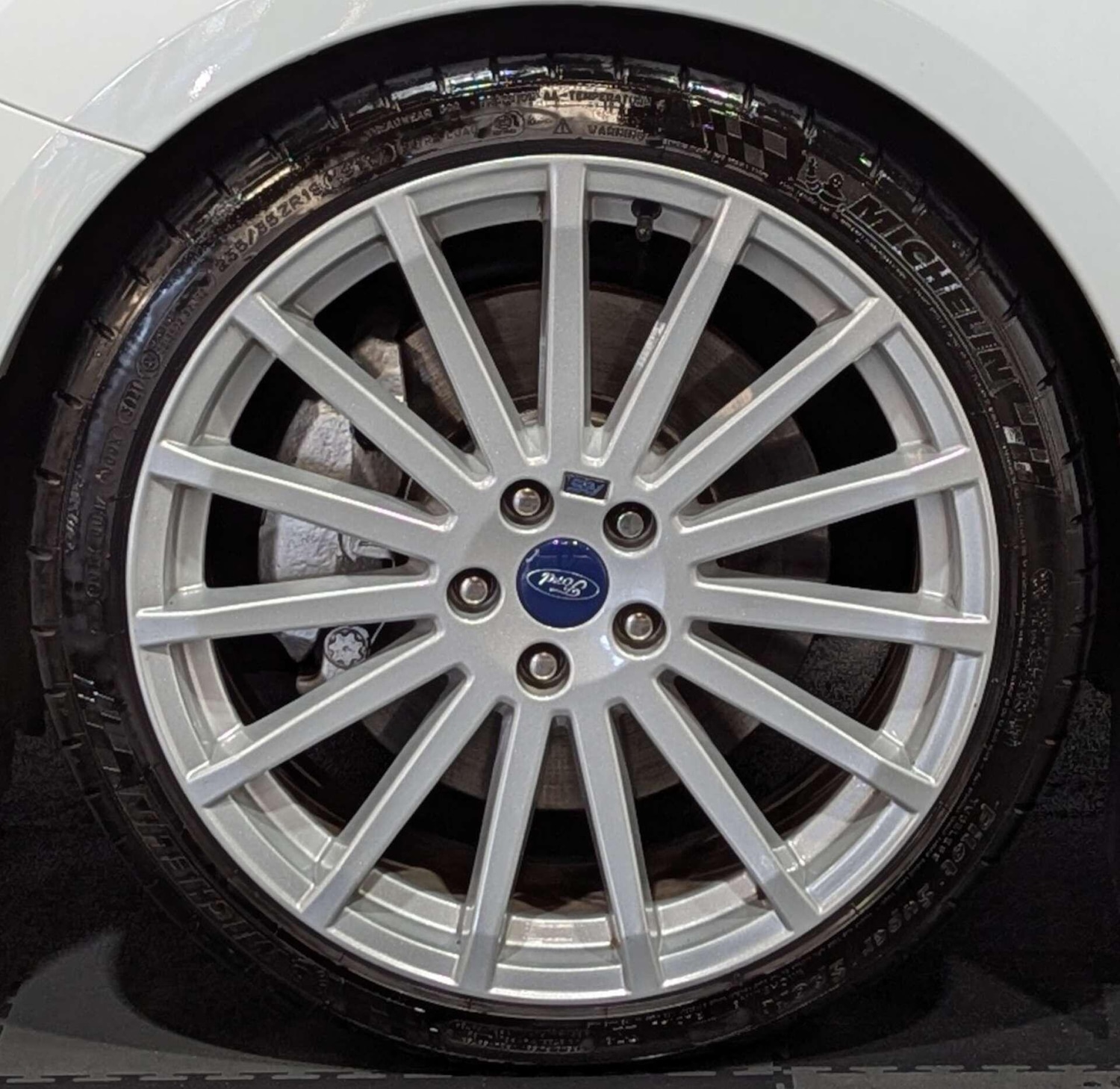 Used Ford Focus 2010 for sale - 77040683: Photo 40