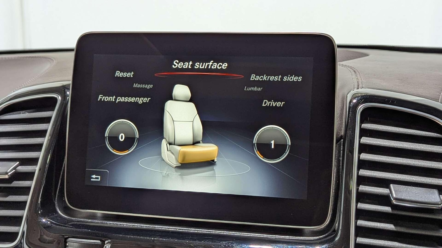 Used Mercedes-Benz GLS 2019 for sale - 76752517: Photo 54