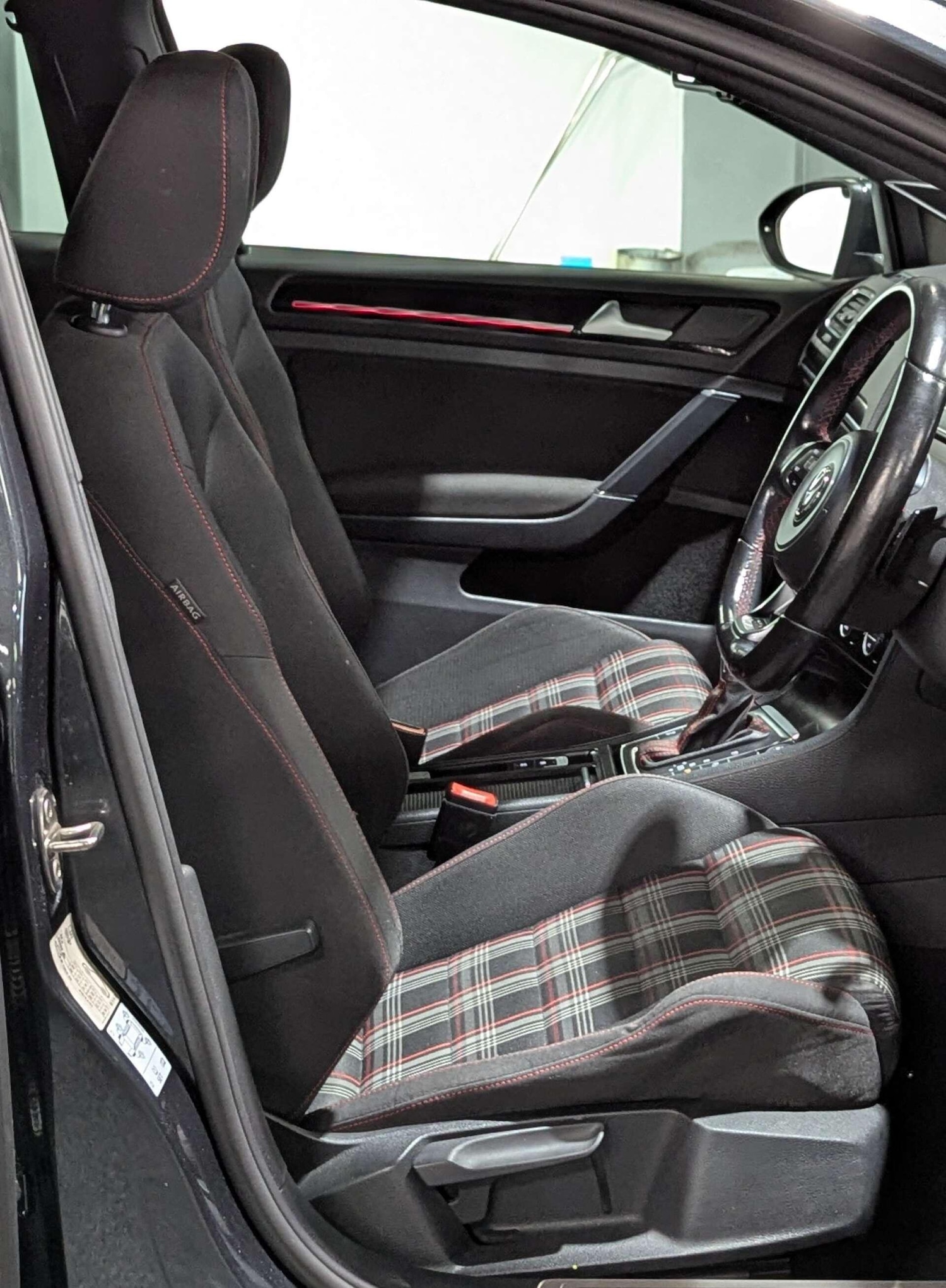 Used Volkswagen Golf 2016 for sale - 77386880: Photo 17