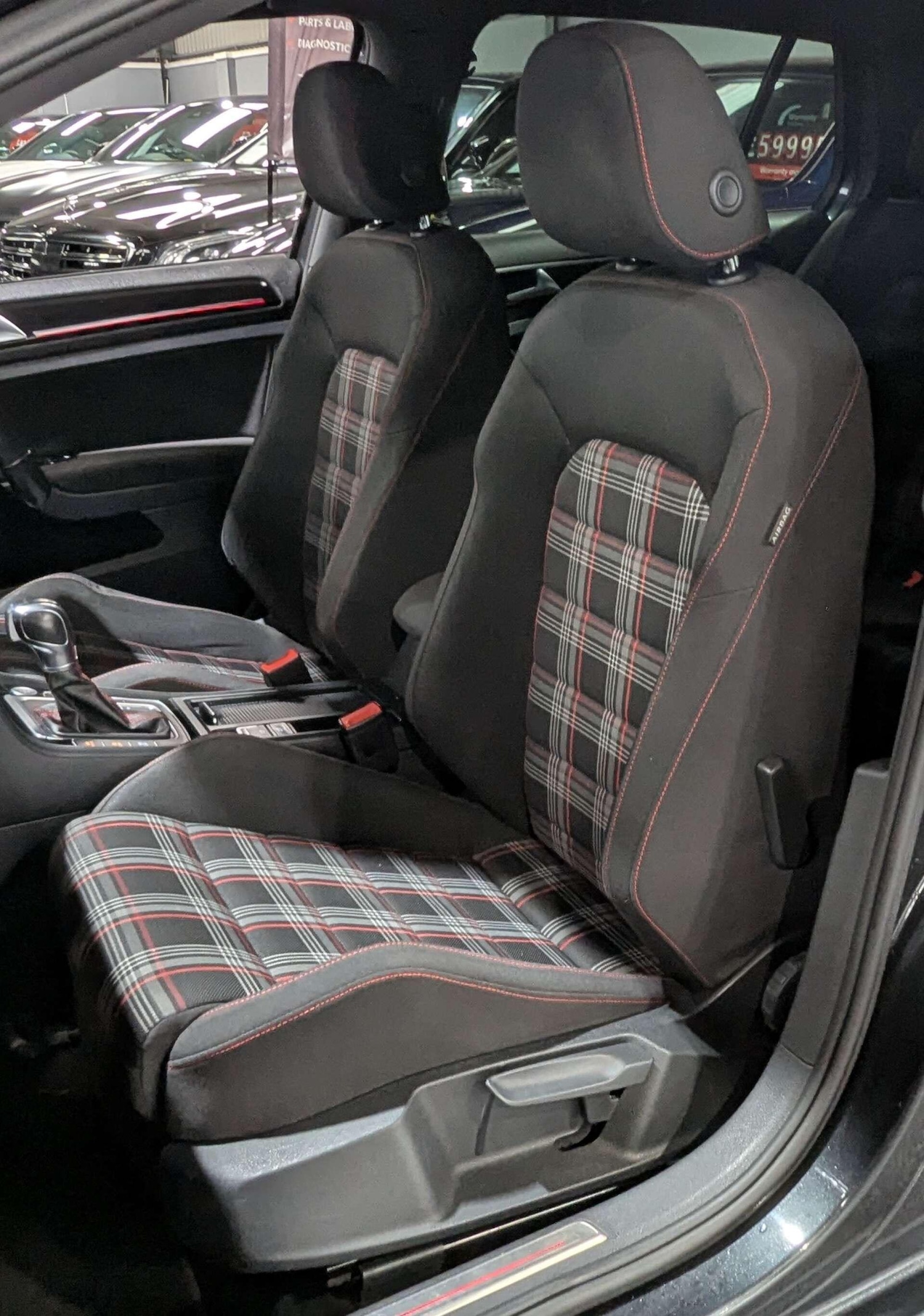 Used Volkswagen Golf 2016 for sale - 77386880: Photo 22