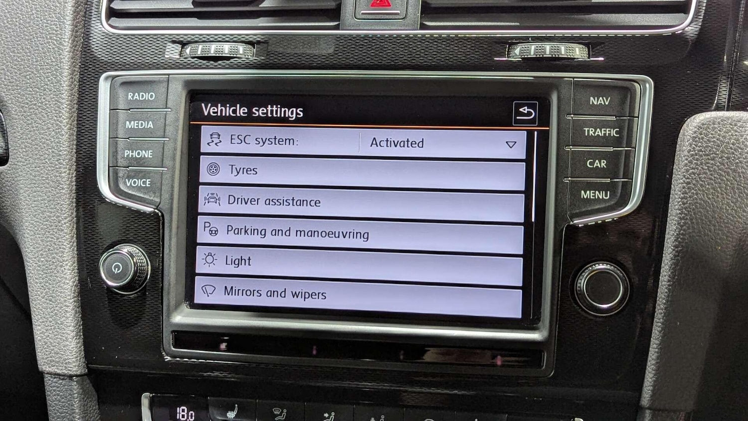 Used Volkswagen Golf 2016 for sale - 77386880: Photo 40