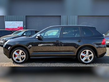 Used Porsche Cayenne 2005 for sale - 79361431: Photo