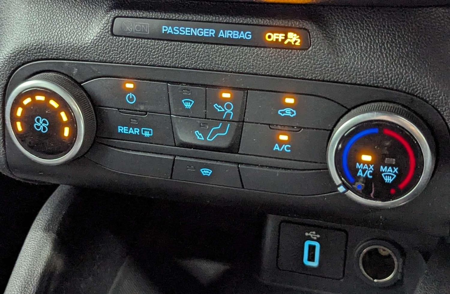 Used Ford Focus 2018 for sale - 76731094: Photo 32