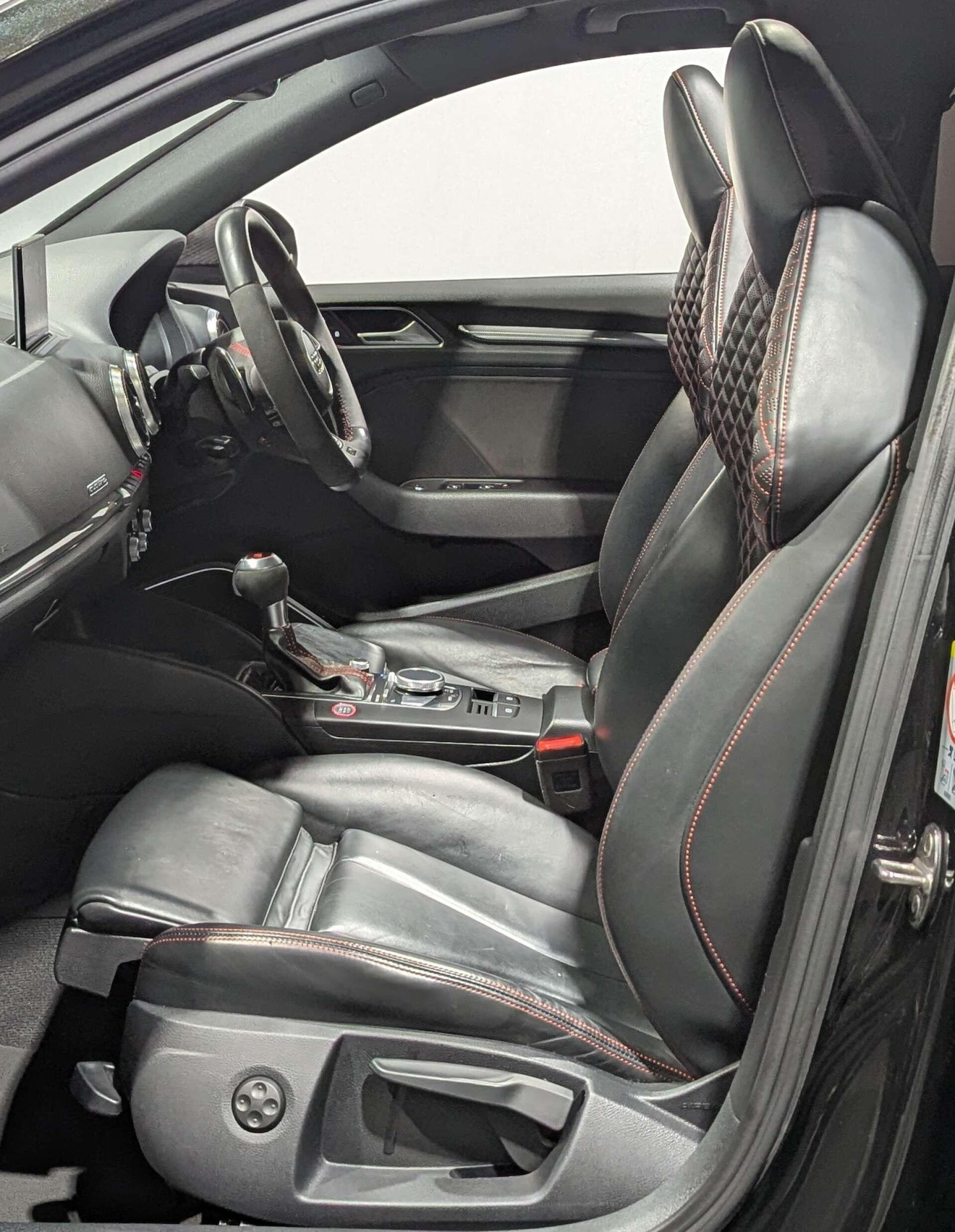 Used Audi RS3 2018 for sale - 77039802: Photo 23