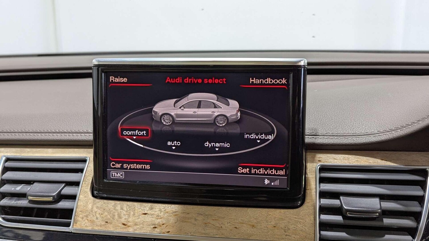 Used Audi A8 2011 for sale - 77723270: Photo 40