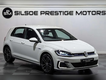 Used Volkswagen Golf 2018 for sale - 77057166: Photo