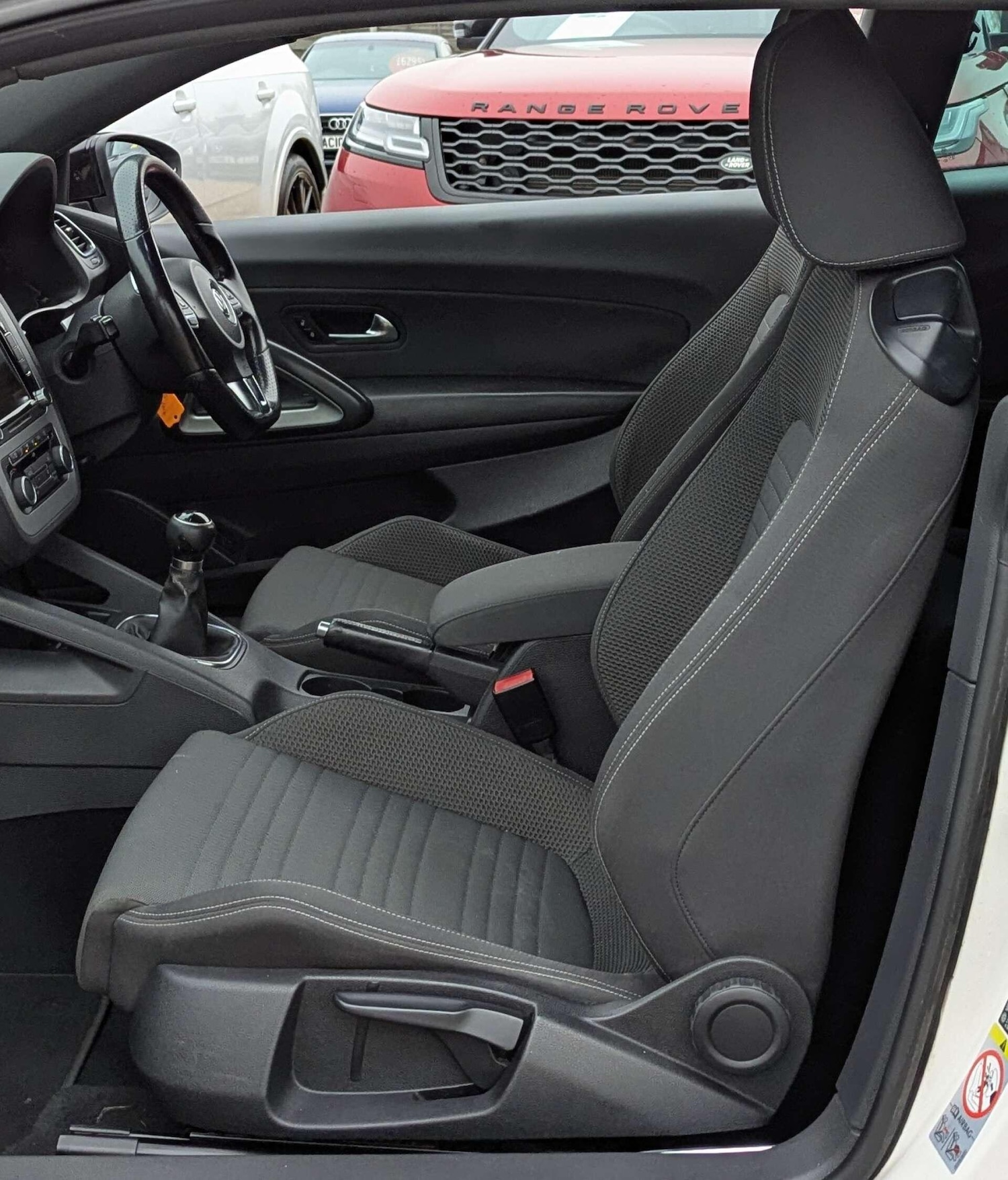 Used Volkswagen Scirocco 2011 for sale - 77202738: Photo 16