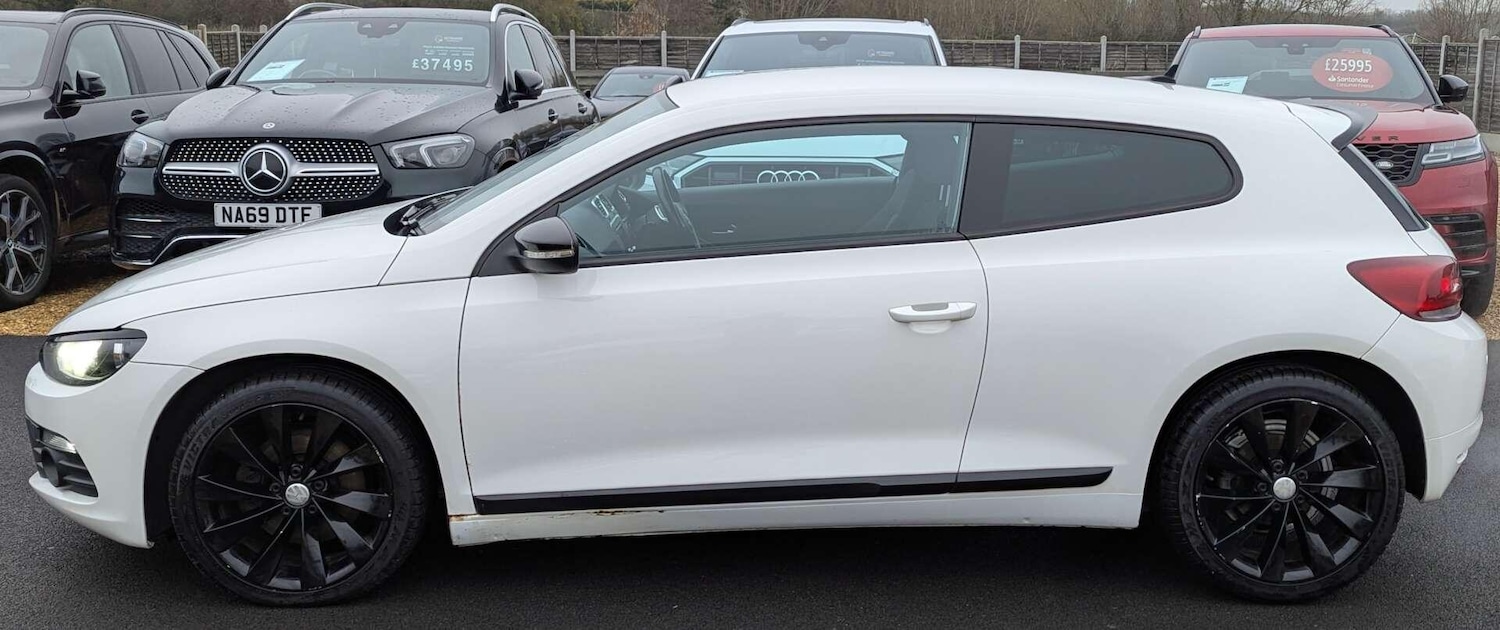 Used Volkswagen Scirocco 2011 for sale - 77202738: Photo 5