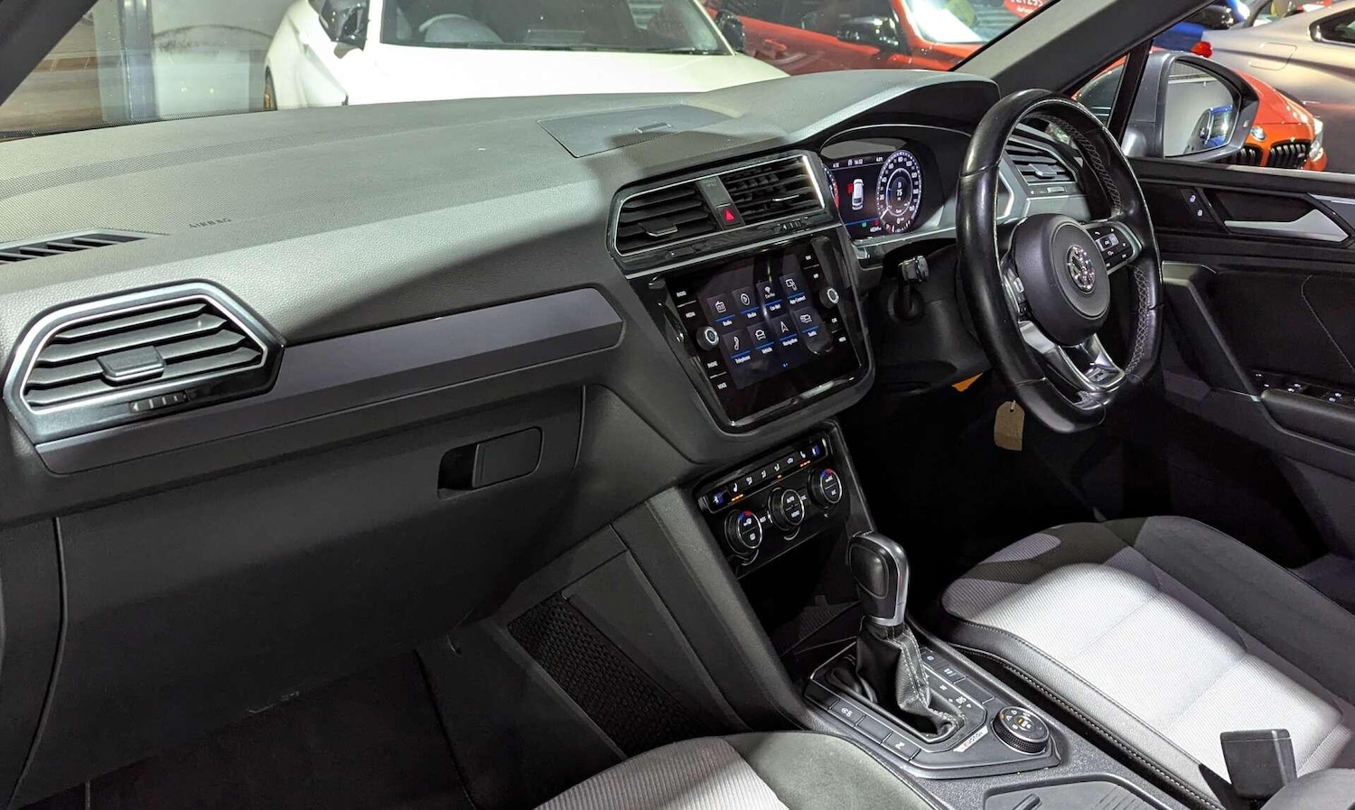 Used Volkswagen Tiguan 2018 for sale - 77052539: Photo 23