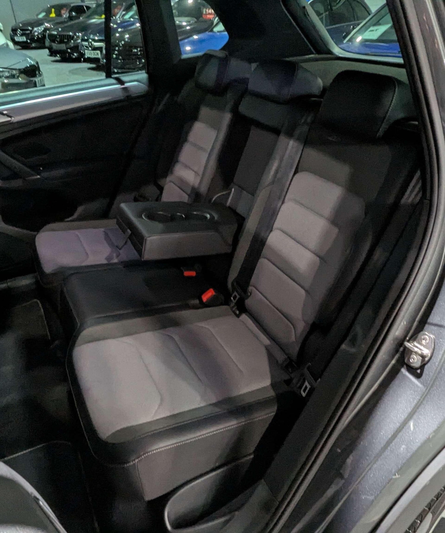 Used Volkswagen Tiguan 2018 for sale - 77052539: Photo 26